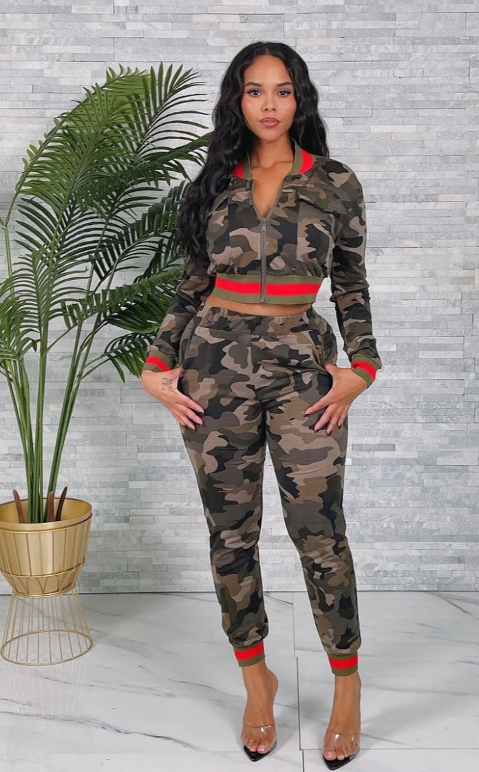 CAMO PRINT ZIP UP LONG SLEEVE TOP AND PANT SET