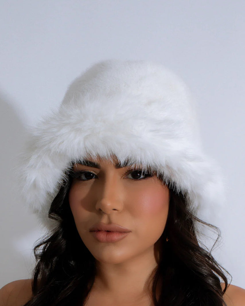 Faux fur bucket hat