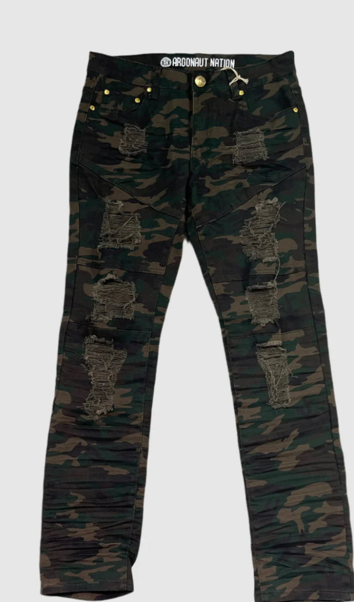 RIPPED CAMO PRINT PANTS